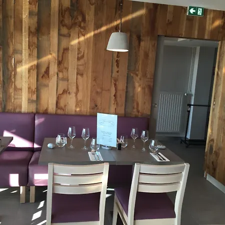 Les Galets Bleus Hotel