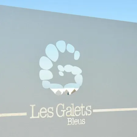 Les Galets Bleus فندق